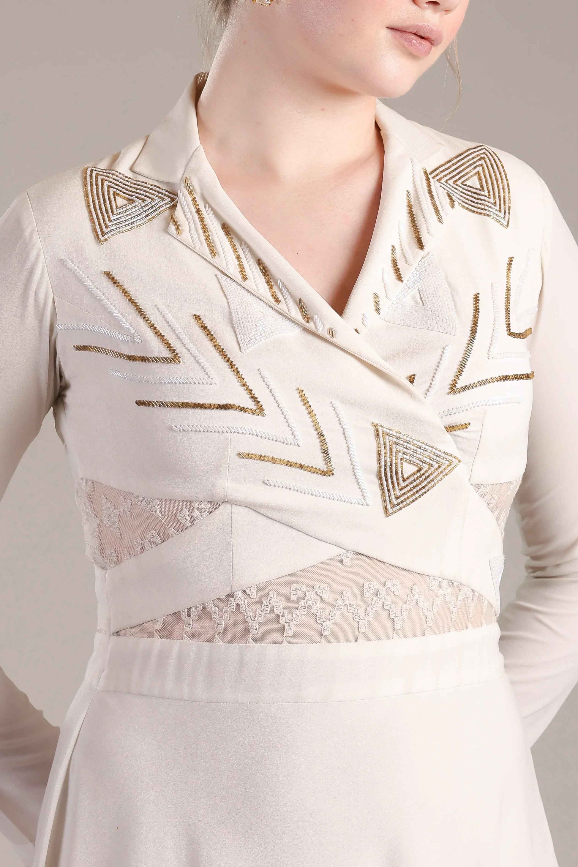 Ivory White Gown - Sakshi Narula